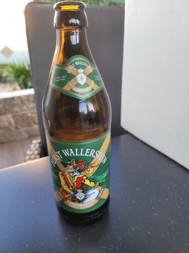 Fürst Wallerstein  dunkles Kellerbier
